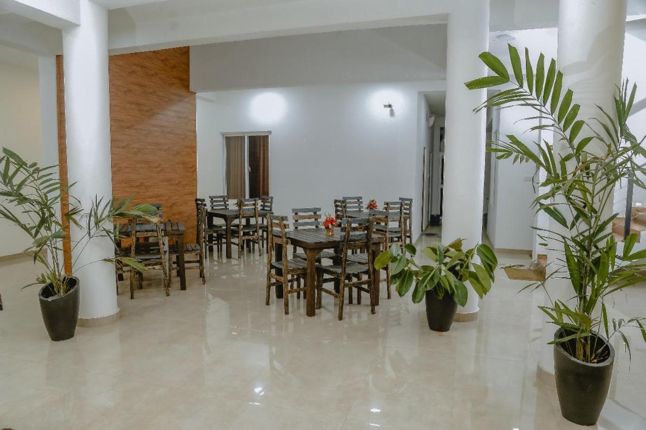 Lucky Transit Hotel - Katunayake Airport Luaran gambar